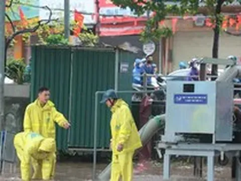Đợt ngập diện rộng thử thách hạ tầng thoát nước Hà Nội