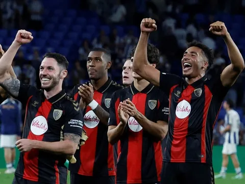 Bóng đá Anh thắng lớn ở Europa League