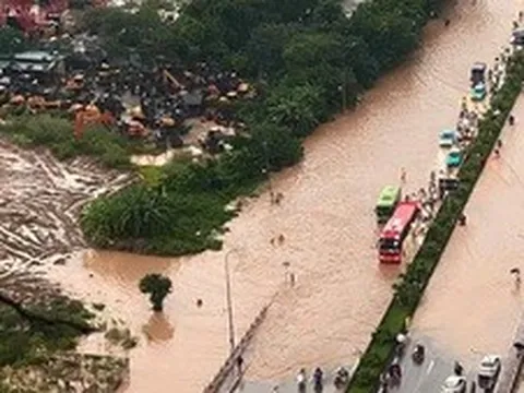 Mưa lũ gây ngập sâu, nhiều sông vượt báo động 3