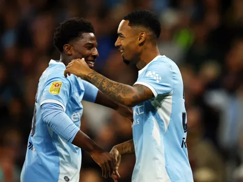 Dàn sao trẻ tỏa sáng giúp Man City đè bẹp Norwich