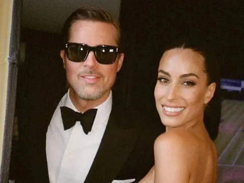 Brad Pitt tiết lộ chuyện lạc mất bạn gái tại 'đám cưới thế kỷ' của Taylor Swift