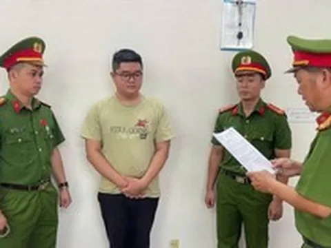 Bắt cựu nhân viên ngân hàng Nguyễn Đặng Duy SN 1999 để điều tra về số nợ 1,98 tỷ đồng