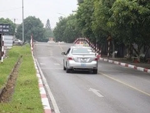 Đề xuất không cho học viên tập lái ô tô trên các tuyến cao tốc chưa hoàn thiện