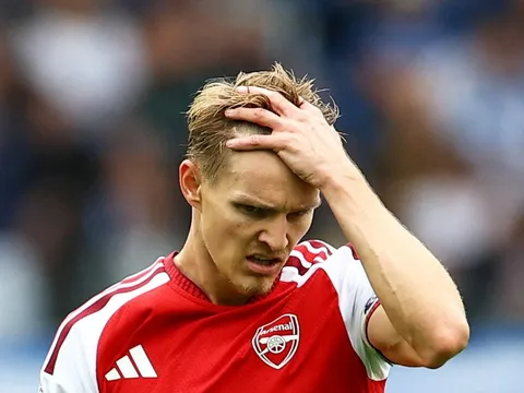 Arsenal bị Brighton 'dạy một bài học'