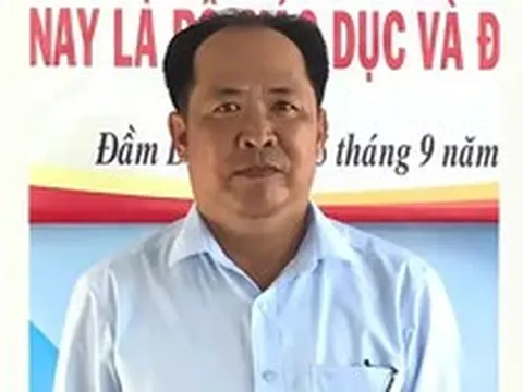 Thầy giáo trả lại 1,6 tỷ đồng cho người chuyển nhầm