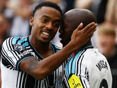 Newcastle giải mã hiện tượng Premier League