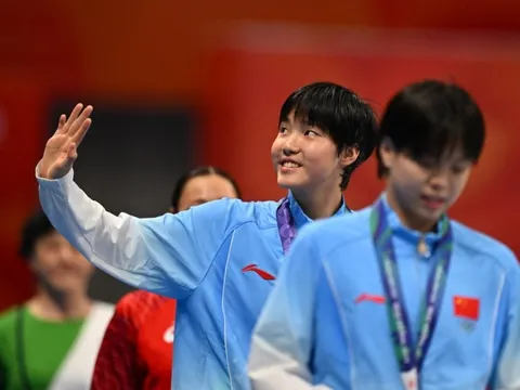 Kình ngư Trung Quốc 13 tuổi khiến ASIAD phải nhìn lại