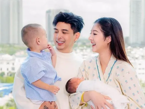 Vợ kém ca sĩ Hồ Quang Hiếu 17 tuổi sinh con lần hai