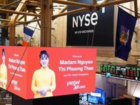 Tỷ phú Nguyễn Thị Phương Thảo tham dự nghi thức rung chuông mở phiên tại Sở giao dịch chứng khoán New York