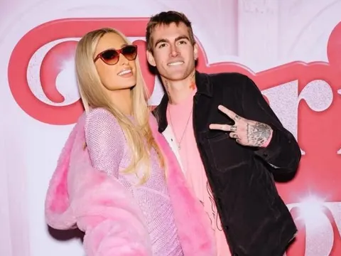 Paris Hilton đau lòng tiễn biệt Presley Gerber