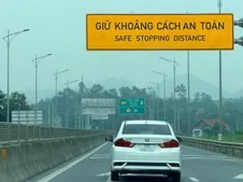 Đưa tình huống khoảng cách an toàn trên cao tốc vào đào tạo lái xe