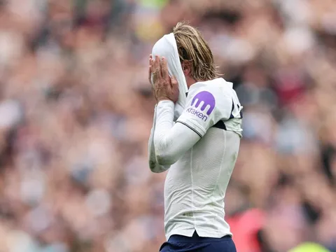 De Zerbi và nghịch lý 304,5 triệu bảng của Tottenham