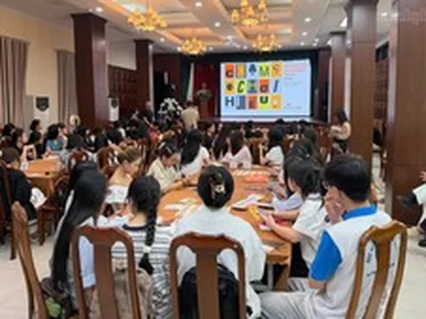 Workshop ‘Chạm - Chơi - Hiểu: Khám phá di sản qua trải nghiệm sáng tạo'