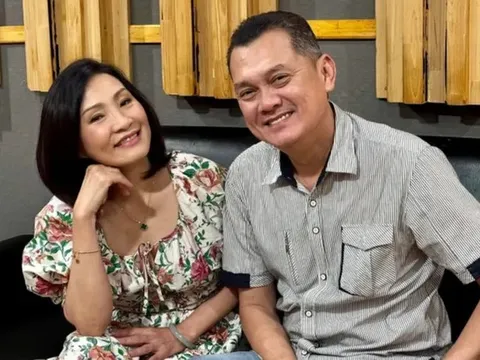 Khán giả phản ứng khi Hồng Đào công bố ngày trọng đại tại Mỹ cùng NSƯT Hữu Châu