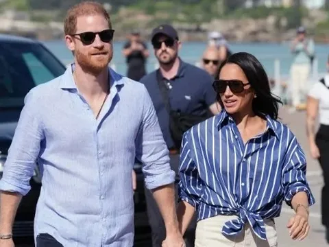 Em trai cố Công nương Diana cảnh báo truyền thông Anh gây hại cho cặp đôi Harry - Meghan, nói cần rút kinh nghiệm từ bài học cũ