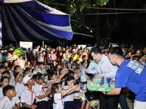 Gần 40.000 trẻ em vui đón Trung thu cùng Vinamilk