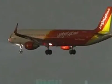 Wi-Fi của Elon Musk sắp lên máy bay Vietjet: Dùng miễn phí, xem video, chơi game online trong khi hãng khác thu gần 10 USD/30 phút