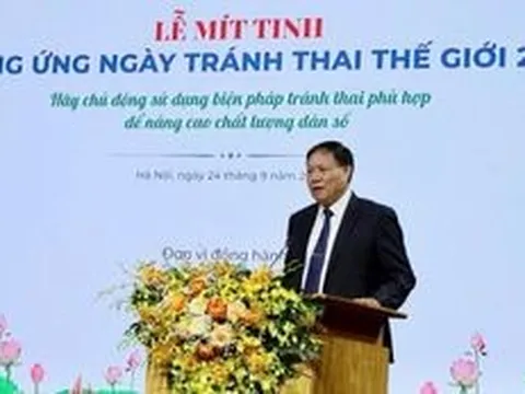 Thứ trưởng Bộ Y tế kể chuyện ám ảnh về cô gái 18 tuổi đã có 5 con