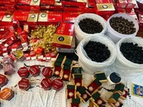 Bất ngờ: Công ty Nghệ sĩ Quyền Linh từng góp vốn vào công ty bán thuốc An Cung giả với giá gần 3 triệu đồng/hộp, chi phí sản xuất chỉ 105.000 đồng