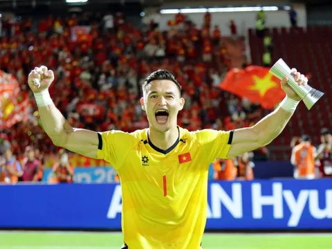 Lê Giang lên trang FIFA sẽ giúp thu hút Việt kiều về ĐTQG?