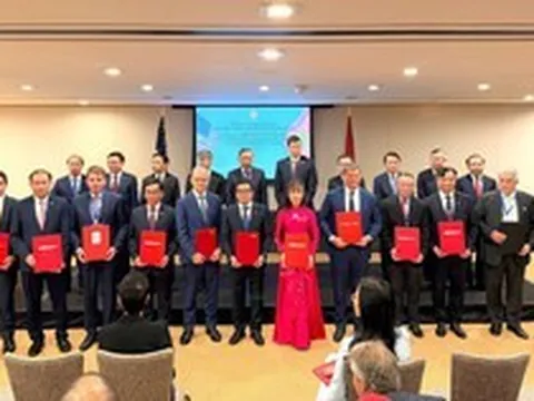 BSR trao thỏa thuận khung mua dầu thô với ExxonMobil Châu Á - Thái Bình Dương