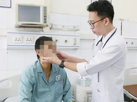 Tự uống thuốc chữa xơ gan, người đàn ông suy gan nặng, chỉ số vàng da gấp 42 lần