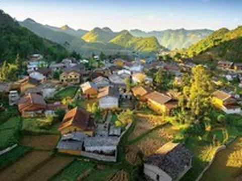 Việt Nam có một “Làng du lịch tốt nhất thế giới” nằm ở độ cao gần 1.500m, khí hậu mát mẻ quanh năm, có lúc xuống thấp nhất dưới 0 độ C