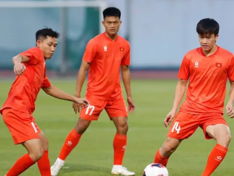Hoàng Đức trở lại