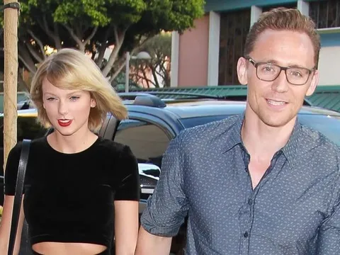 Taylor Swift gửi lời xin lỗi đến tình cũ Tom Hiddleston?