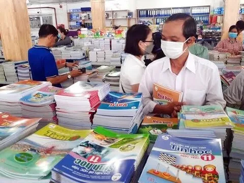 Bộ Giáo dục và Đào tạo sẽ tham mưu hoàn thiện cơ chế quản lý nhà nước đối với SGK