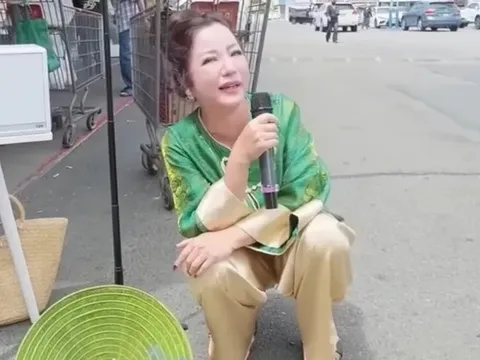 Diễn viên Thúy Nga ngồi hát giữa chợ ở Mỹ khiến khán giả phản ứng
