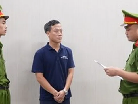 Bắt Chủ tịch Hội đồng quản trị Công ty Cổ phần đầu tư du lịch Mặt trời Việt Nam