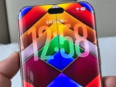 iPhone 20 Pro lộ diện với thiết kế khác lạ, thách thức đội ngũ kỹ sư