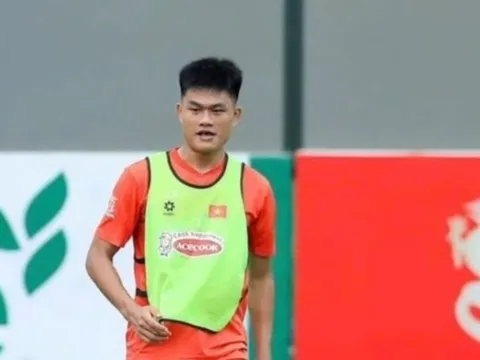 Tuyển Việt Nam mất thêm một tiền đạo