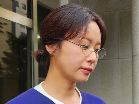 Hwang Jung Eum phẫu thuật thẩm mỹ 4 lần, diện mạo thay đổi chóng mặt
