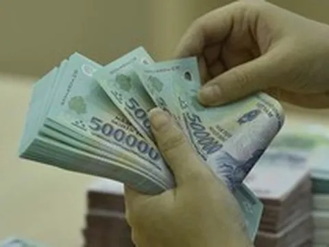 Một ngân hàng thông báo quy định mới liên quan đến các tài khoản tiền gửi có kỳ hạn, tiền gửi tiết kiệm: Áp dụng từ 5/10