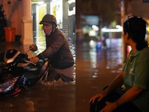 Đường Phan Huy Ích ngập gần 1m sau mưa lớn, tài xế ở TP.HCM mắc kẹt 6-7 tiếng khi đang chở khách ra sân bay