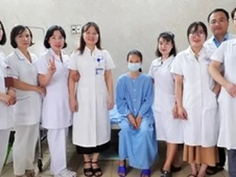 Đẻ rơi tại nhà, sản phụ sốc mất máu phải cắt tử cung