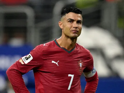 Ronaldo nổi giận, làm dậy sóng tuyển Bồ Đào Nha