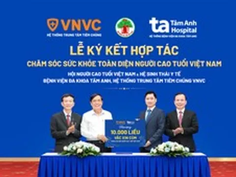 Hệ sinh thái Tâm Anh - VNVC tặng 10.000 liều vắc xin cúm cho người cao tuổi