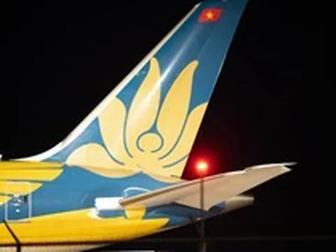 Cái đuôi máy bay Việt Nam khiến người Canada trầm trồ: Được khen đẹp nhất trong những chiếc Boeing 787-9 từng nhìn thấy