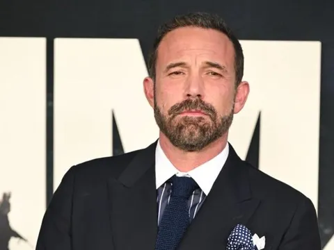 Ben Affleck cập nhật chuyện tình cảm sau khi chia tay Jennifer Lopez