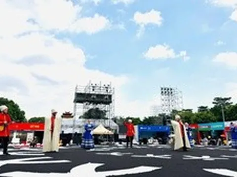Lễ hội Văn hóa Thế giới tại Hà Nội: Một bức tranh văn hóa đa sắc màu