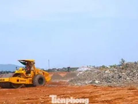 Phát lộ 'núi rác' dưới lòng đất khi thi công khu công nghiệp 1.555 tỷ