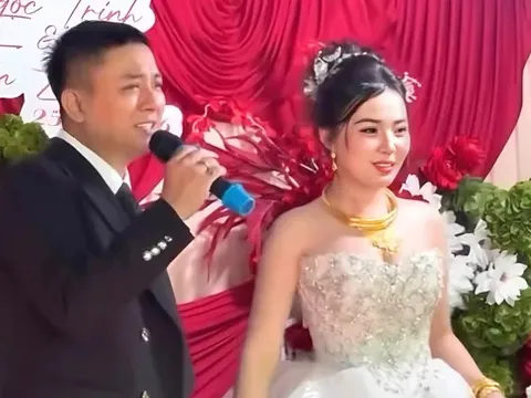 Đám cưới Hoài Lâm, cô dâu Ngọc Trinh đeo vàng trĩu cổ