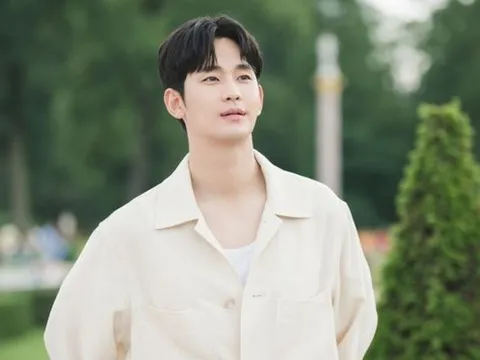 Kim Soo Hyun được hàng nghìn khán giả Philippines chào đón