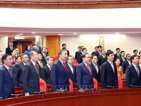 Khai mạc trọng thể Hội nghị lần thứ tư Ban Chấp hành Trung ương Đảng khóa XIV