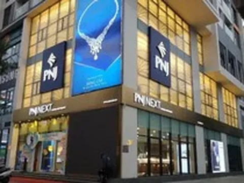Công ty vàng bạc đá quý PNJ có 'động thái lạ'