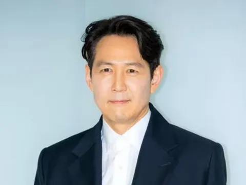 Khán giả chia buồn với 'ông hoàng phòng vé' Lee Jung Jae