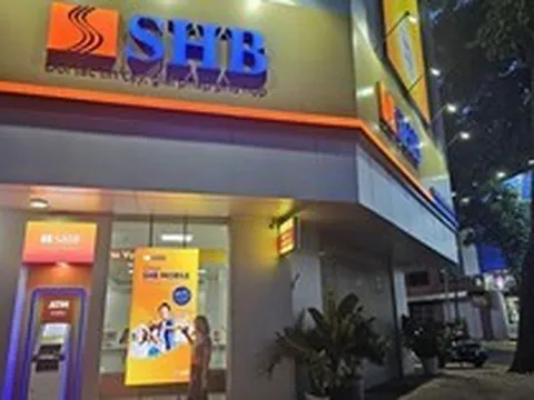 Chuyện gì đang xảy ra với SHB: Giảm ròng rã từ 18.000 đồng rơi về mệnh giá, loạt "cá mập" nội ngoại tạm lỗ 1.400 tỷ sau nửa năm